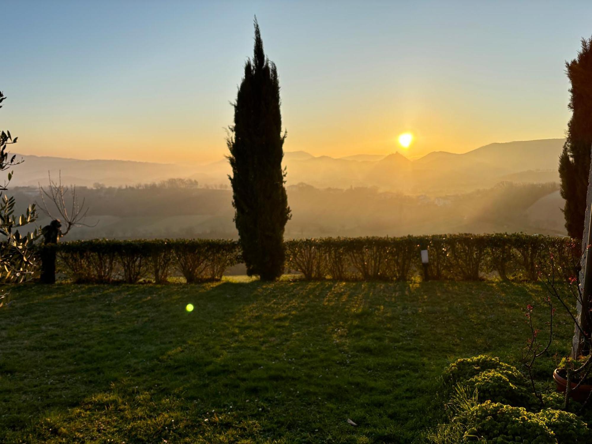Villa Colticciola Agriturismo Marche カーリ エクステリア 写真